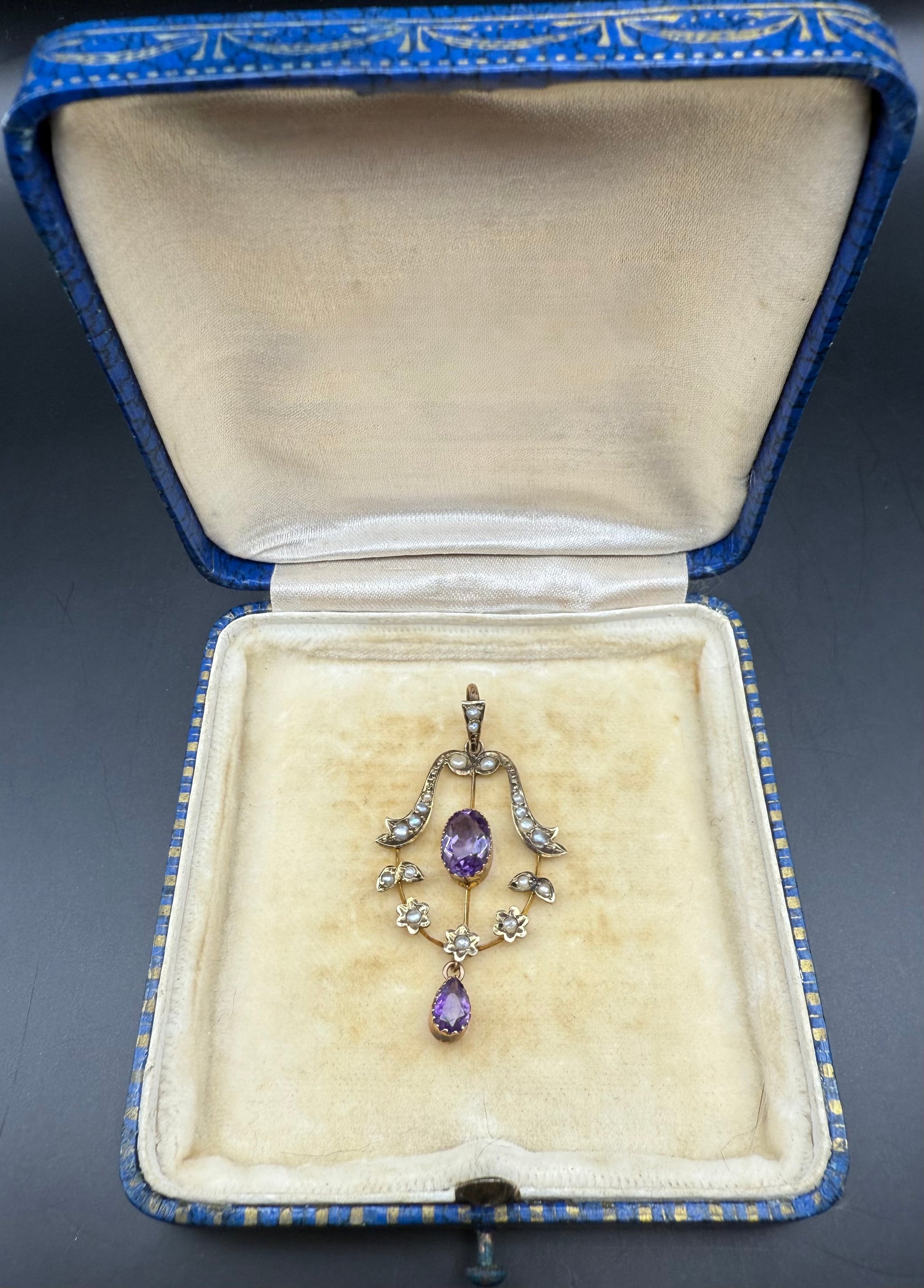 Edwardian 9ct gold amethyst and seed pearl lavalier pendant in original antique box