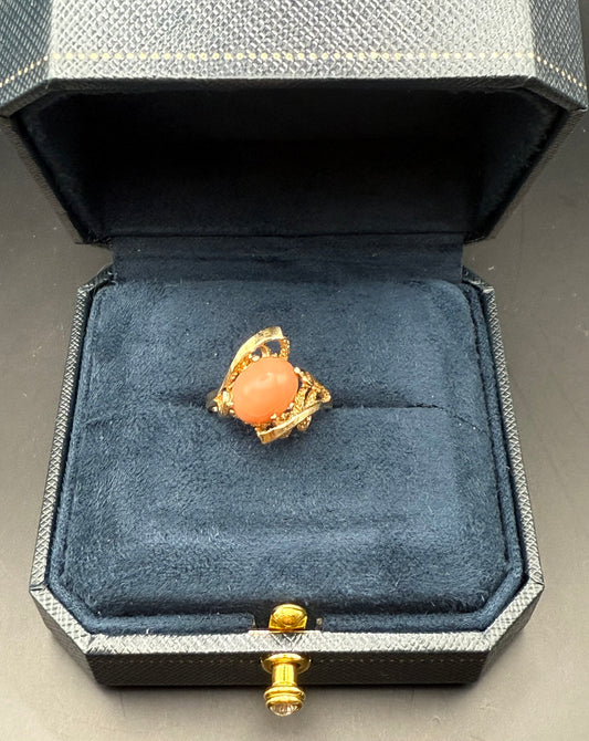 Vintage 14K gold ring with oval angel skin coral cabochon in navy box